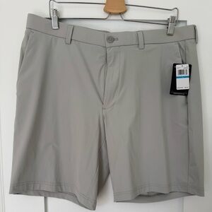 Callaway Men's Gray Shorts Us 36 BNWT golf shorts